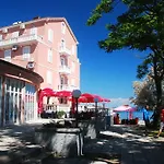 Ξενοδοχείο Fiesa 3*