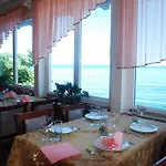 Fiesa Ξενοδοχείο 3*